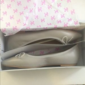 Gray flats JG brand